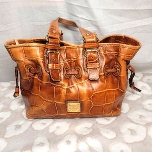 Dooney & Bourke leather shoulder bag